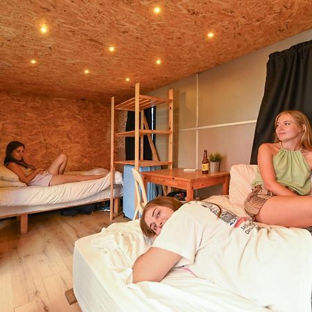Caravan Hostel Tel Aviv By Roger Age 18-45 Exterior foto